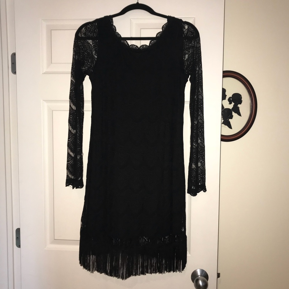 Cute lacy cocktail dress!
